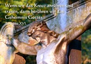 Benedik-XVI-Wenn-wir-das-Kreuz-anruehren